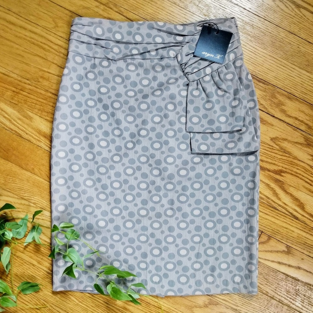 Aryn K Pencil Skirt